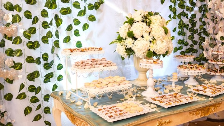 MESA_POSTRES_MORAVIA