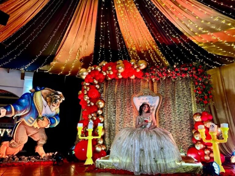 Decoracion de quince anos moderna en el Salon Santa Elena de Haciendas Trinity Club