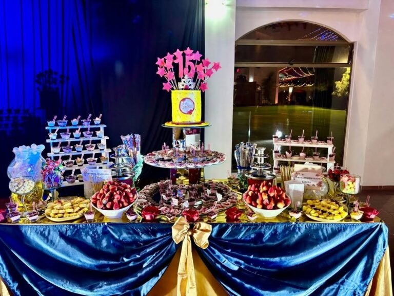 montaje-de-gala-salon-santa-elena-haciendas-trinity-club-15-años- (9)