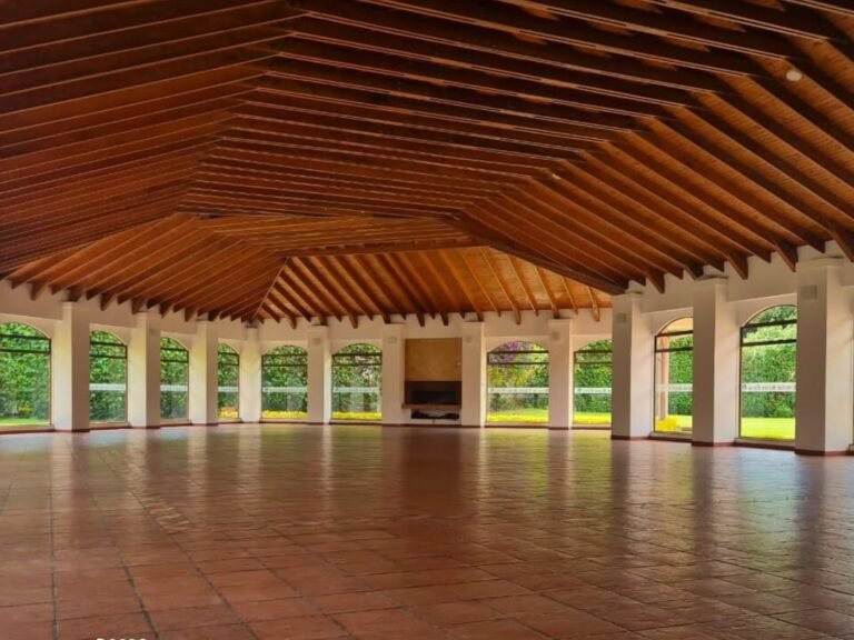 atering empresarial y banquetes masivos en el Salon de Eventos Santa Elena